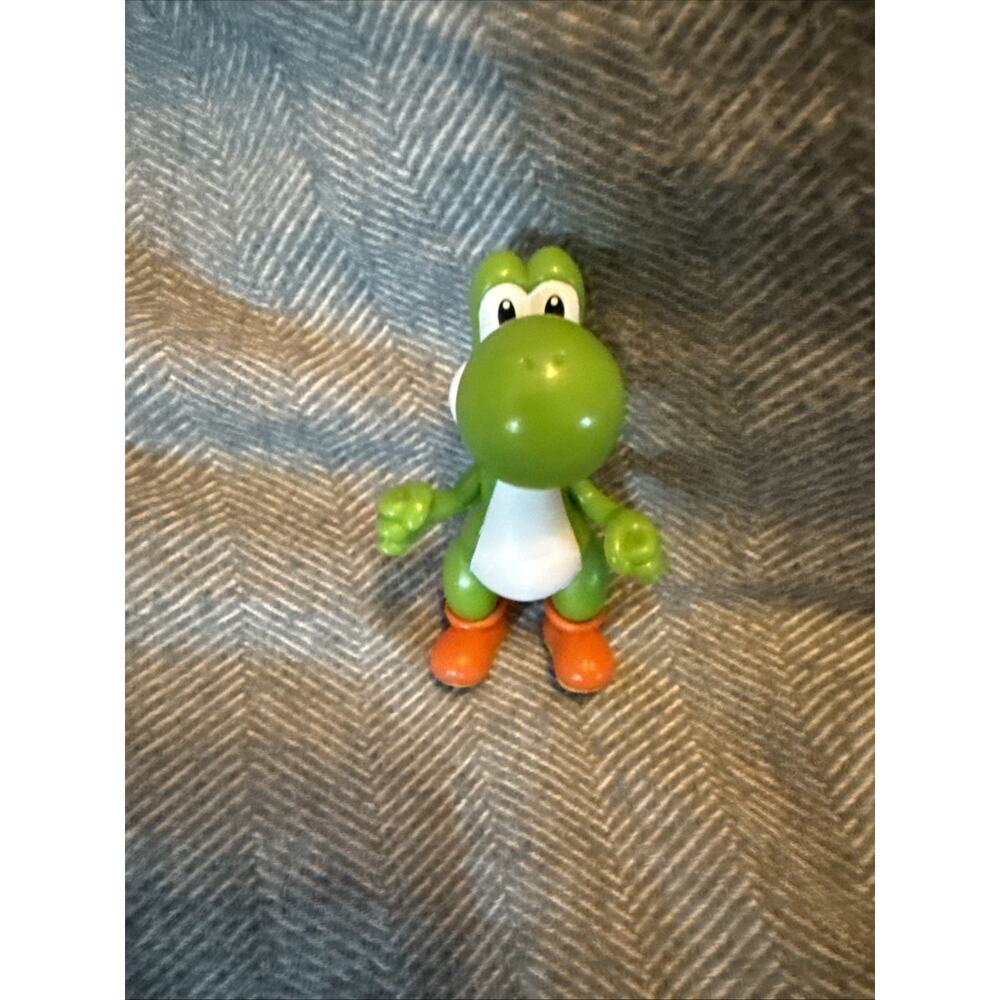 World of Nintendo Super Mario Green Yoshi Figurine Jakks Pacific 3” Tall